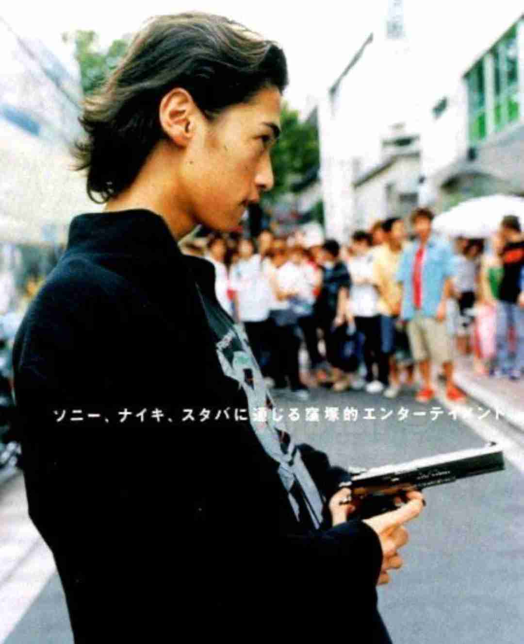 横顔の綺麗な有名人を貼るトピ