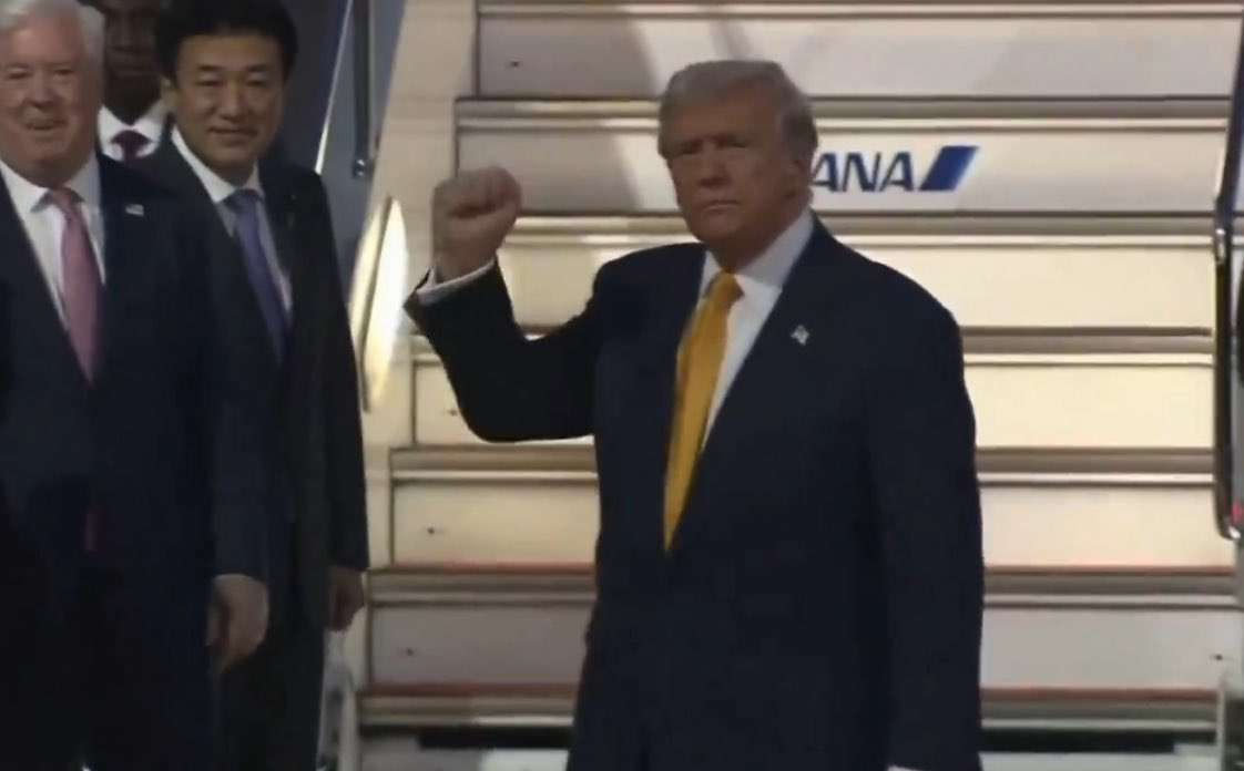 米トランプ氏が羽田空港に到着 第2次政権下で初の来日