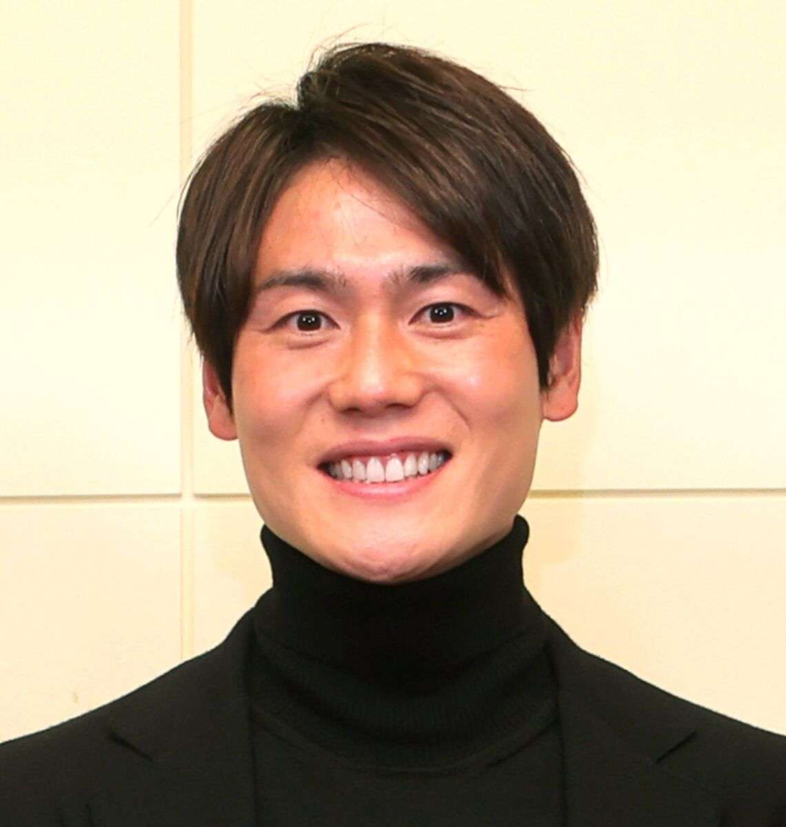 男子バレーのプリンス 髙橋藍(24)は超肉食だった!インフルエンサーuka.と人気No.1AV女優・河北彩伽に二股スパイク【スクープ撮】