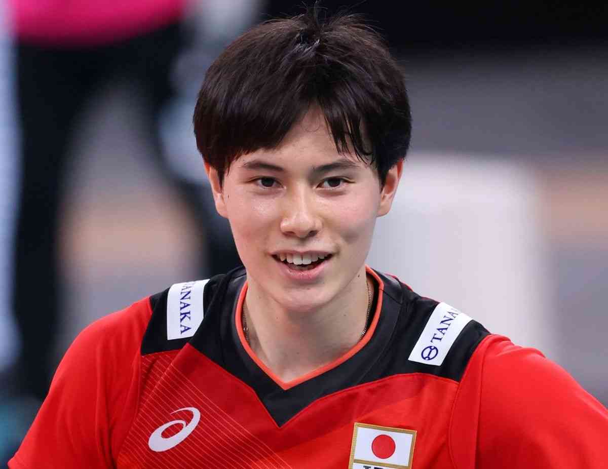 男子バレーのプリンス 髙橋藍(24)は超肉食だった!インフルエンサーuka.と人気No.1AV女優・河北彩伽に二股スパイク【スクープ撮】