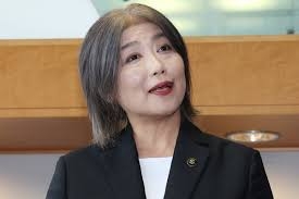 【全文公開】“ラブホ密会”小川晶・前橋市長「私の声で事情を聴きたい方もいる」出直し選挙を求める声にも「市政を停滞さず前に進める」と続投表明(10月21日)