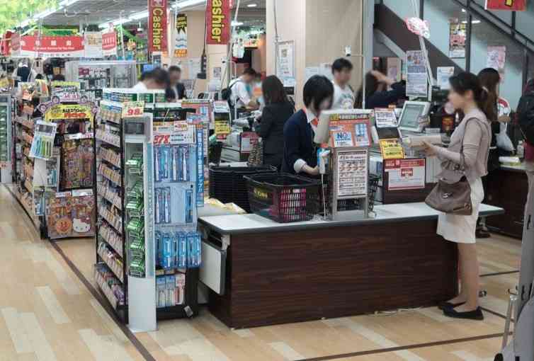 初めて行くスーパーでチェックするところ