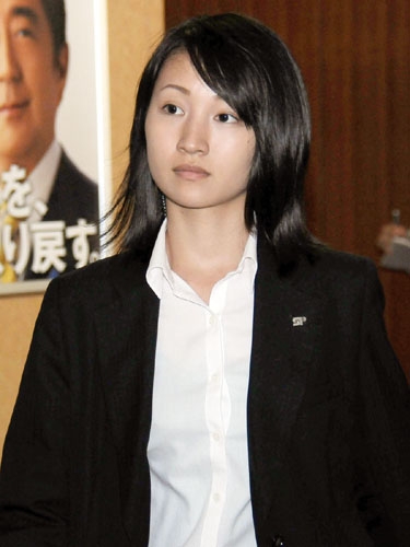 小野田紀美大臣の女性SPが「強そうでかっこいい」と話題、元警視庁SPの講師に聞いた“男女差”と大臣・首相の警護事情