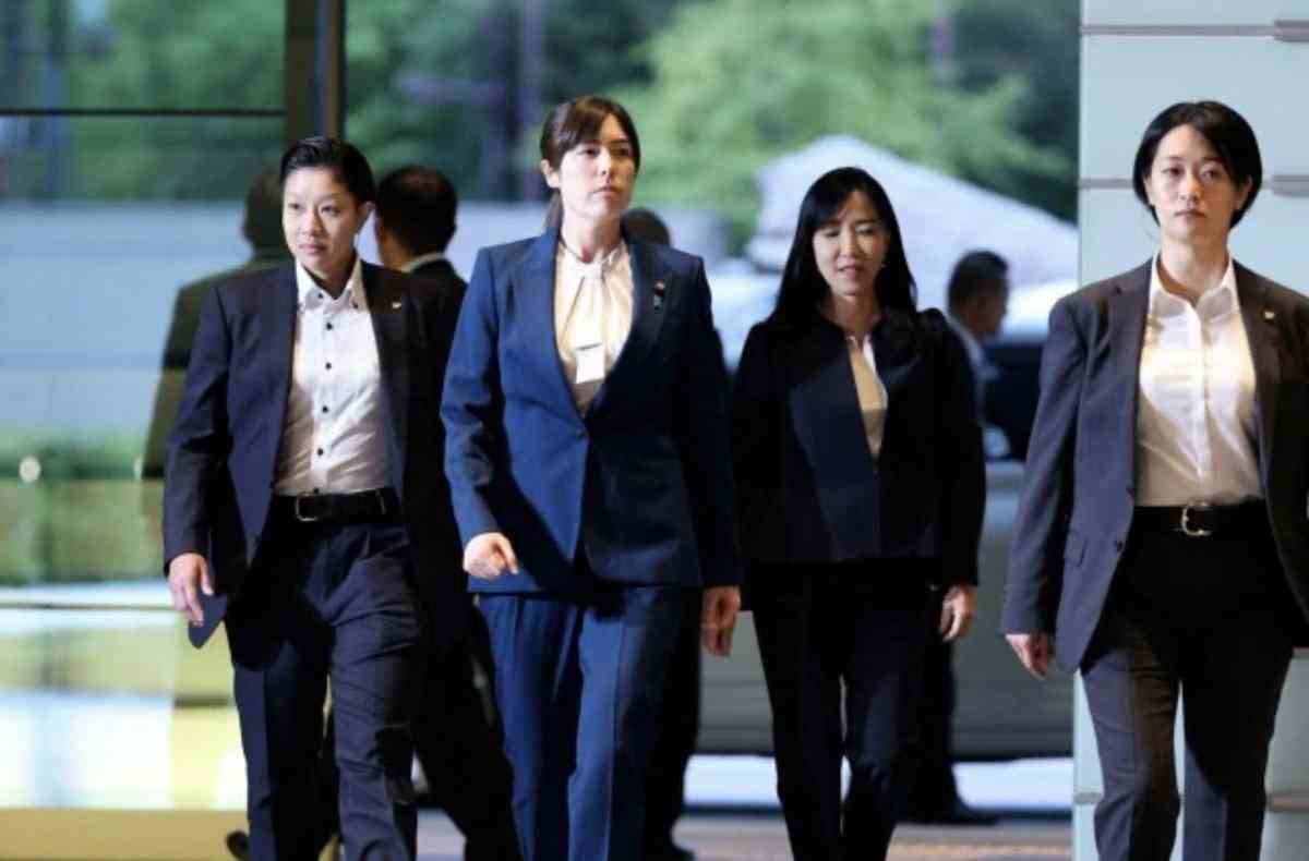 小野田紀美大臣の女性SPが「強そうでかっこいい」と話題、元警視庁SPの講師に聞いた“男女差”と大臣・首相の警護事情