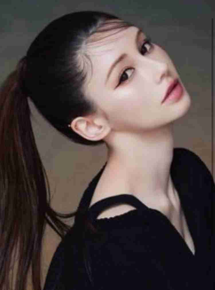 ダレノガレ明美、激変!? 自撮りショットに反響「沢尻エリカかと思った」「若くなってる」
