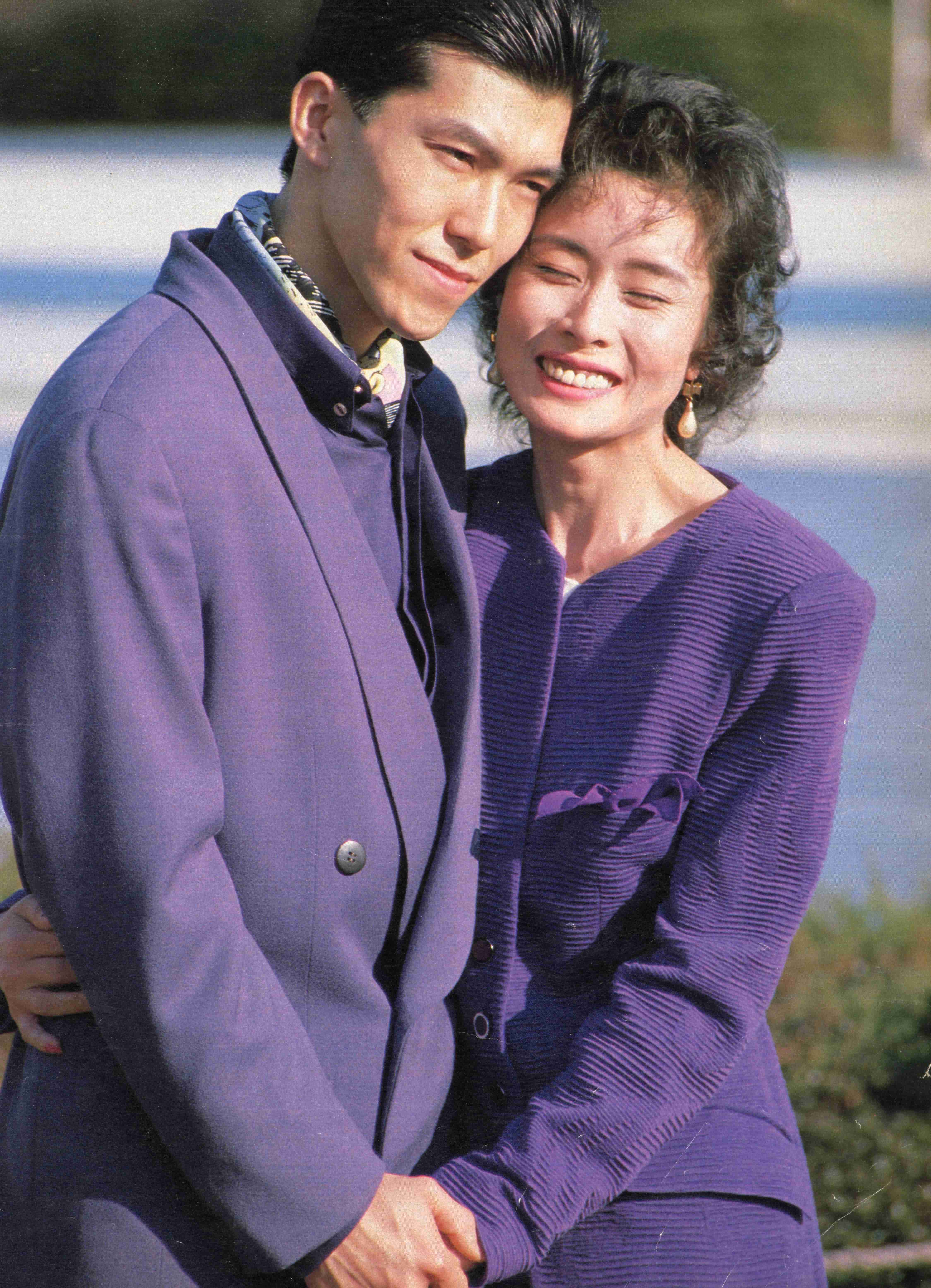49歳美魔女、17歳下夫と入浴中もべったり　視聴者仰天「若くて綺麗でびっくりした！」