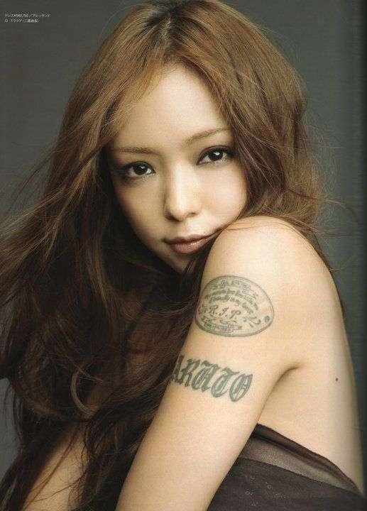 ワンオクTaka　新たなタトゥー“施術中”写真が反響…あいみょんら人気シンガーがタトゥーを公にできるワケ