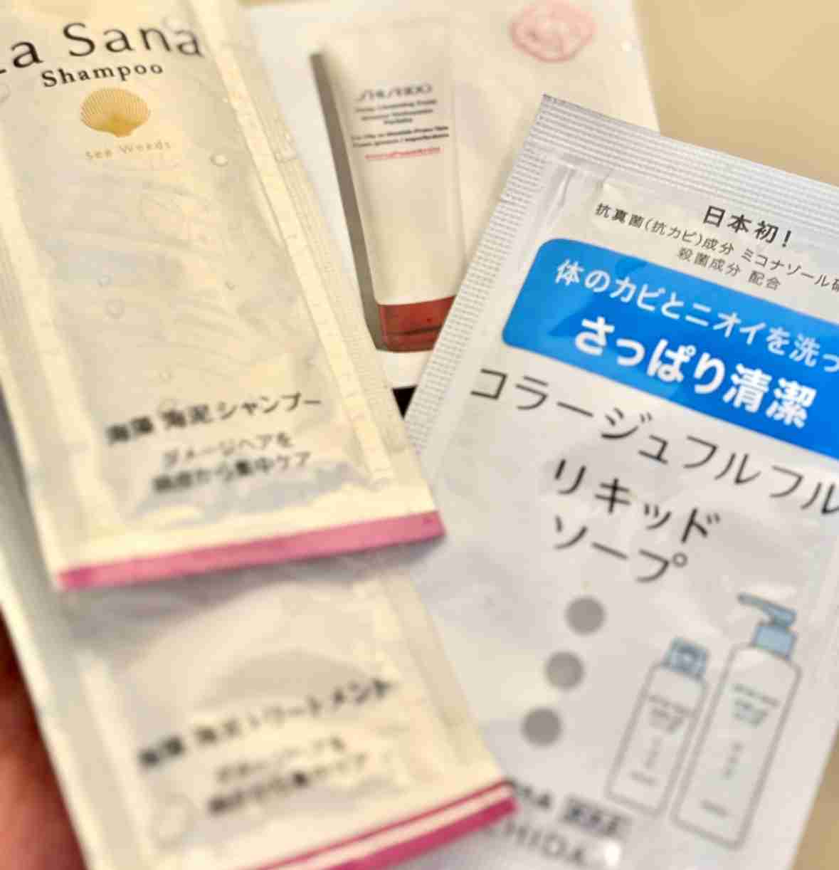 試供品を消費するトピ