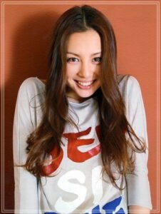 目元は窪み、虚ろな表情で…米倉涼子(50)アルゼンチン人ダンサー恋人との「異変2ショット」衝撃撮《マトリ内偵中に…》
