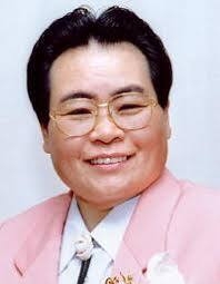 おすすめのレディーススーツ