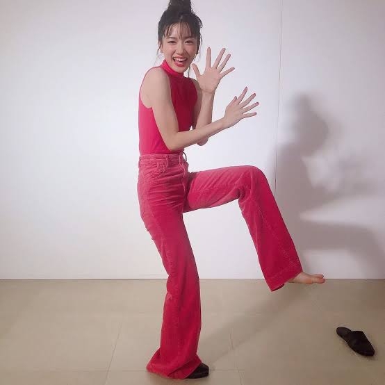 田中圭と永野芽郁の“手繋ぎ写真”で話題のハロウイン衣装を求める人が続出、「ネオゾンビ」売れ行き好調で入手困難に