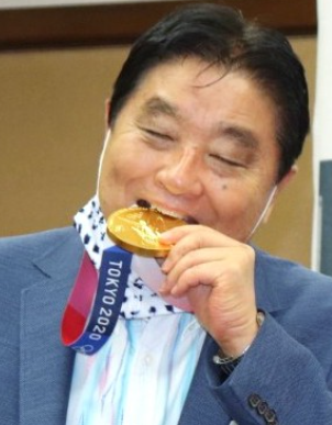 河村たかし氏が百田尚樹氏を“脅迫”で刑事告訴　「おまえ、おれが殴ったら死ぬぞ」ペットボトル投げつけたか…百田氏は否定　日本保守党“トップ”2人が運営巡り対立か