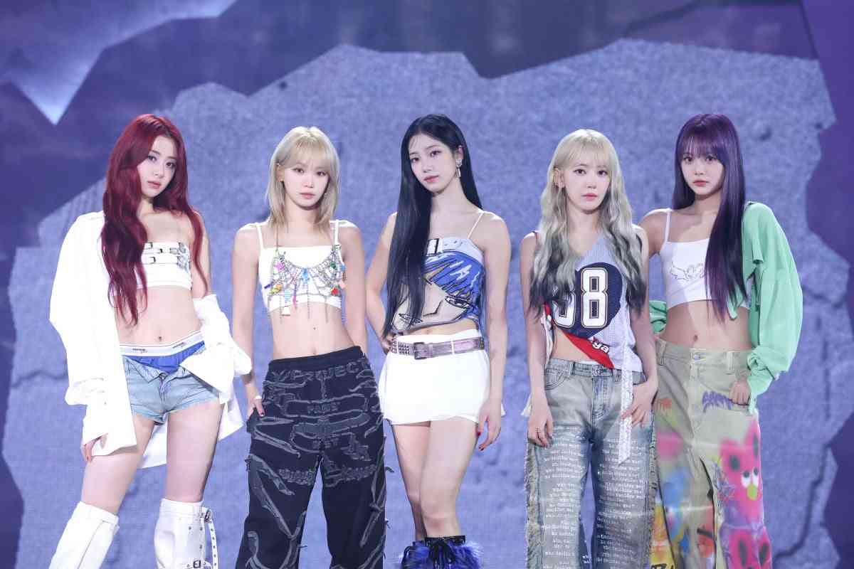 韓国アイドルグループ・LE SSERAFIM出演のバイトCM「何言ってるかわからん」SNSで不満続出“軽すぎノリ” にもミスマッチ感が