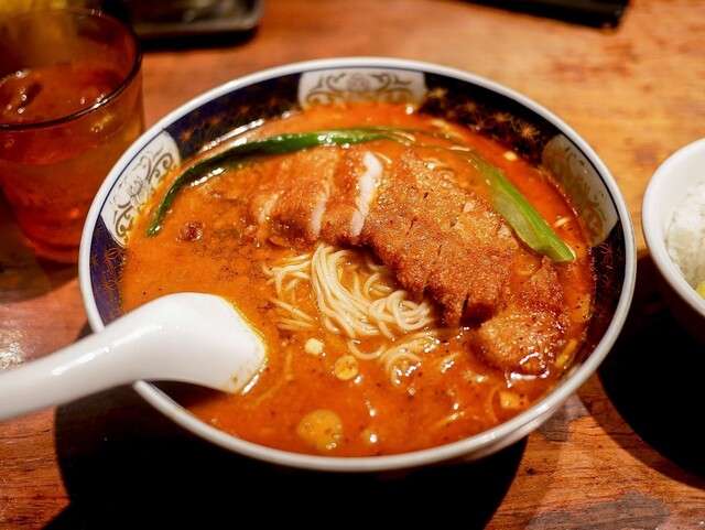 石破首相、念願のラーメン堪能　公務に一区切り、退陣控えリラックスムード