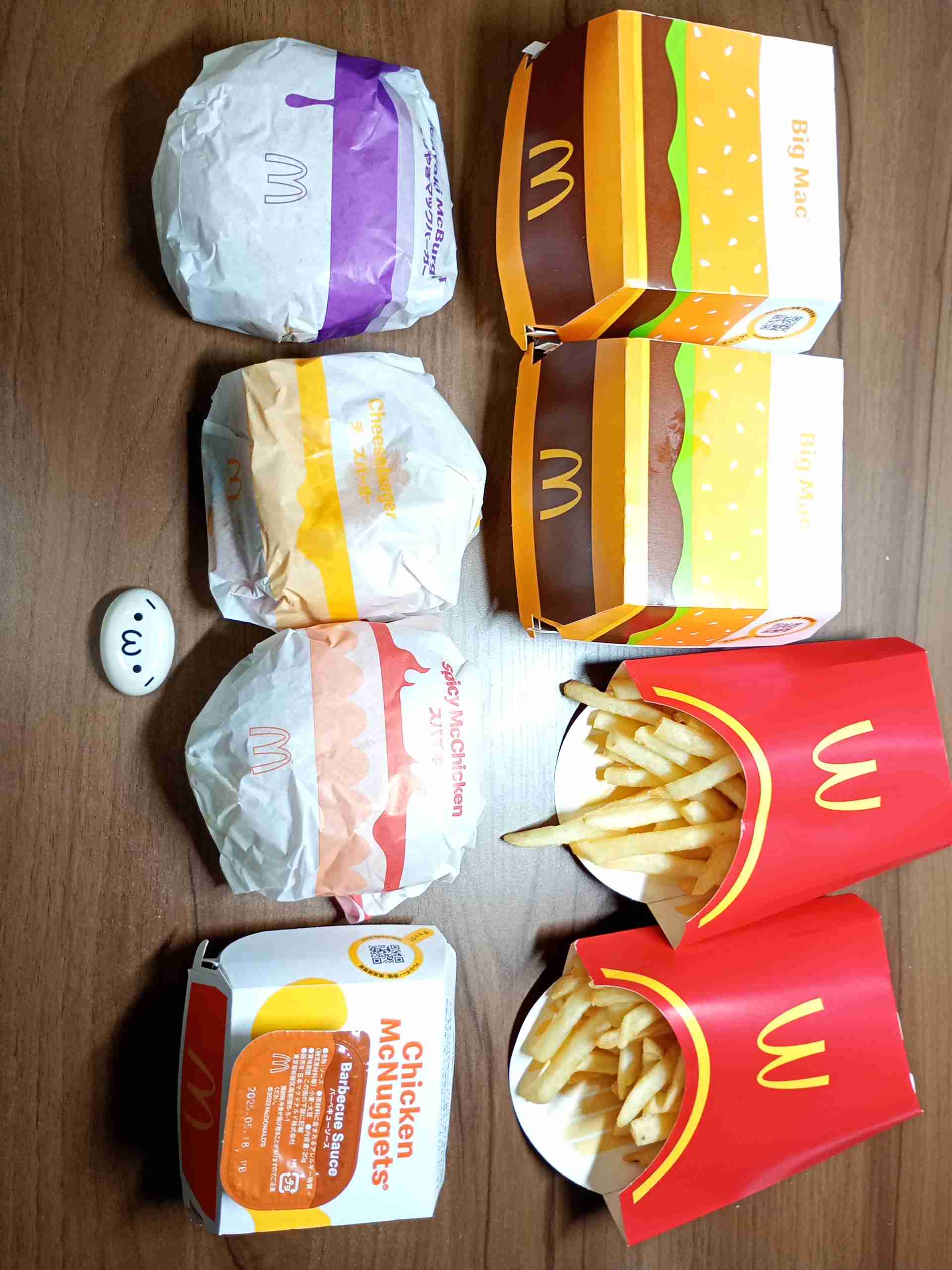 マクドナルド、紙ストローやめます カップのフタに飲み口