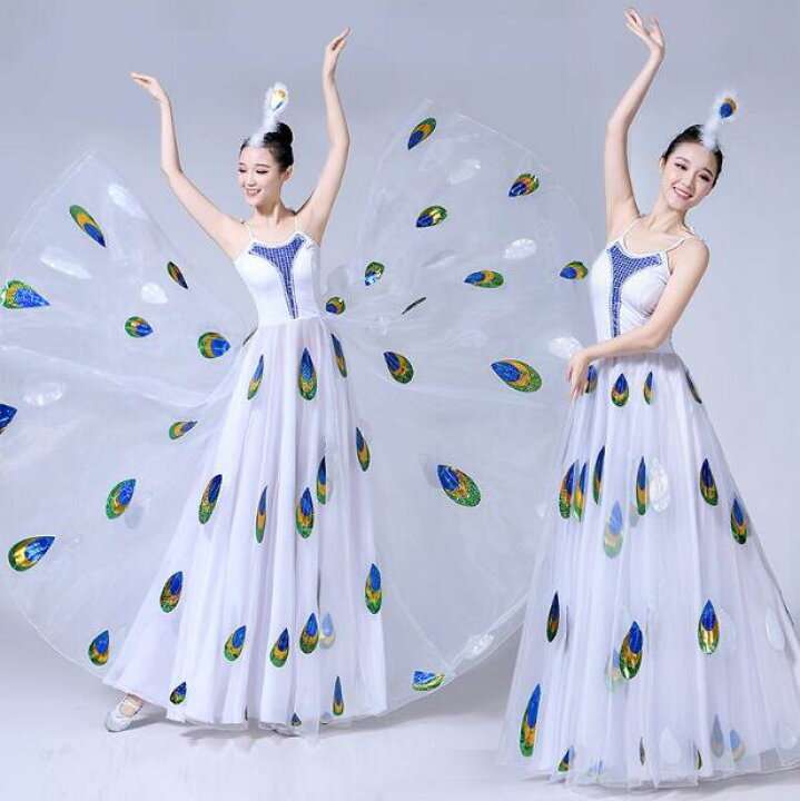 個性的なロングワンピースが着たい