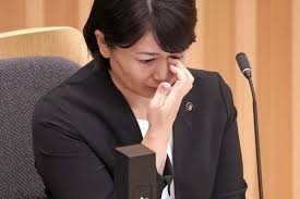 「助けて、と年上の男性市議に涙目で…」　“ホテル密会”前橋市長、活動再開に向けて地ならしか　「彼女のシナリオ通りに進んでいる」