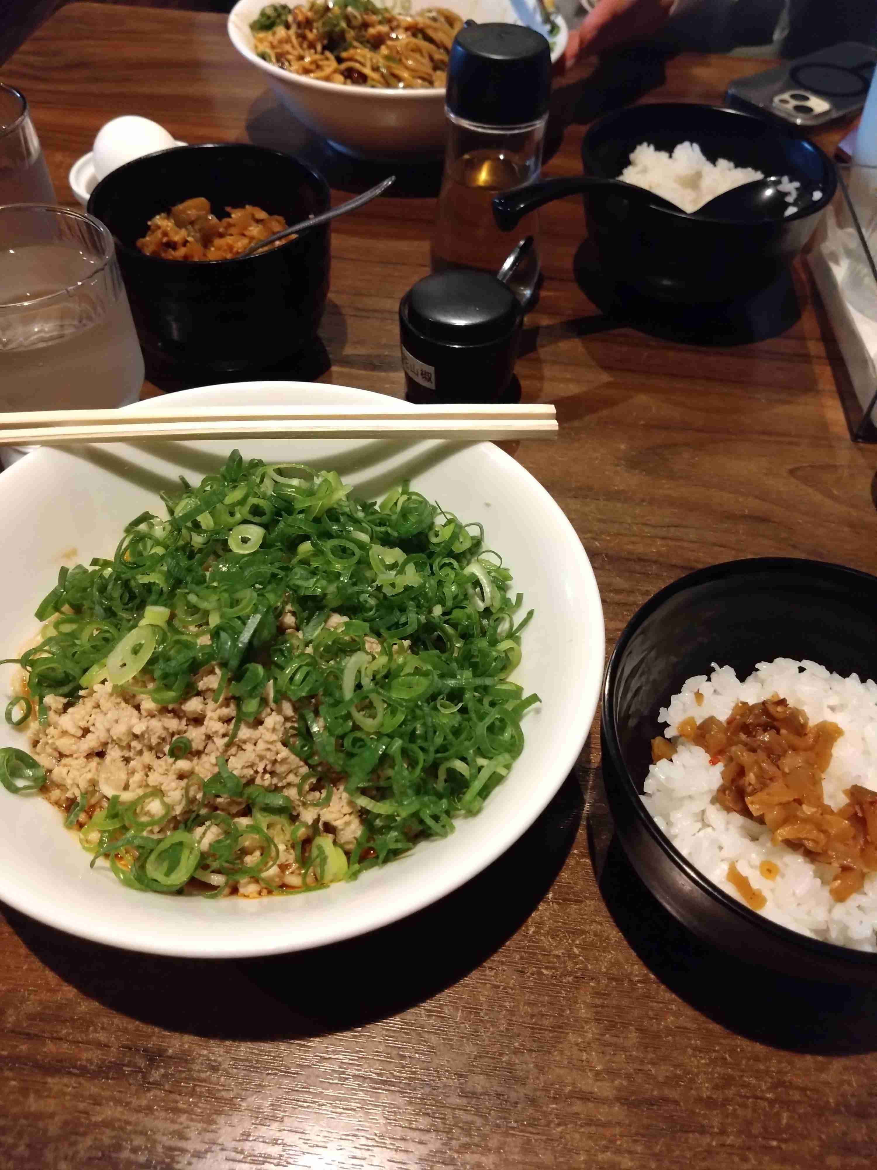 今から食べる（食べる予定など）画像見せてください。