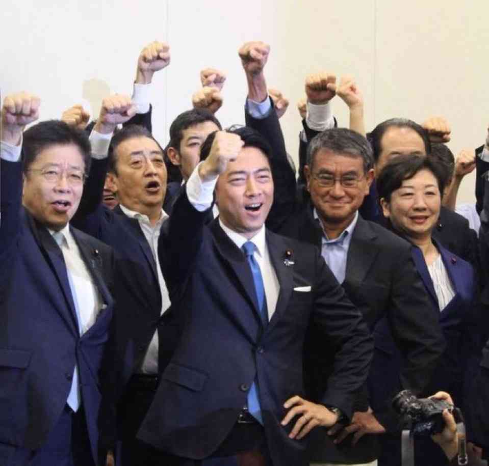 自民党新総裁に高市早苗氏 女性の総裁就任は初