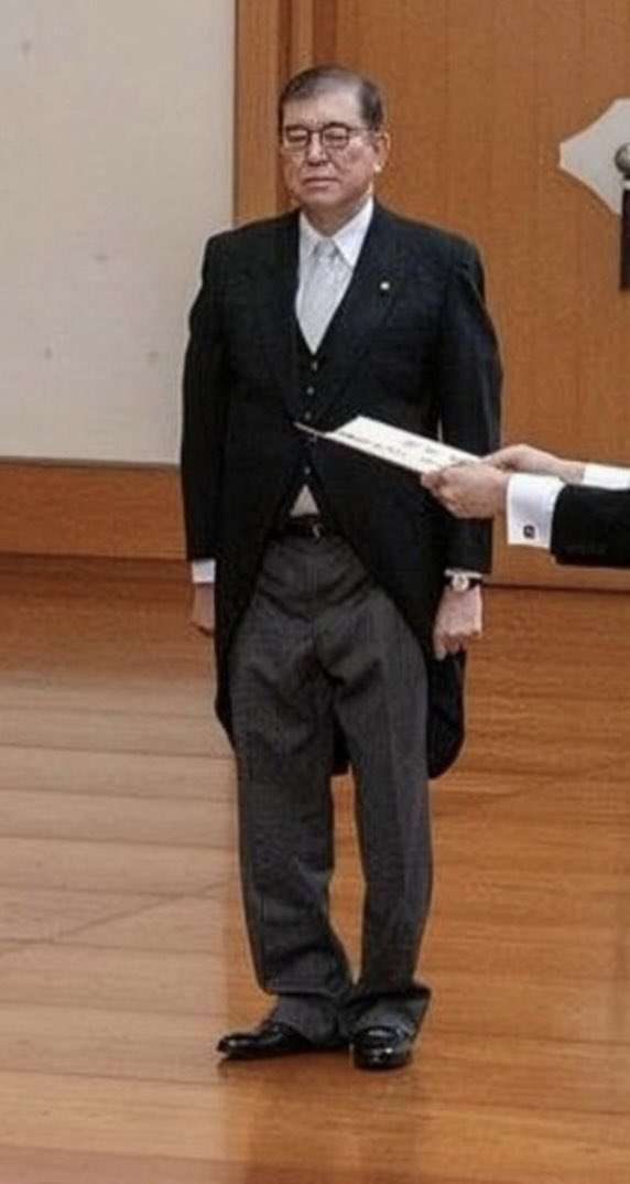 自民党新総裁に高市早苗氏 女性の総裁就任は初