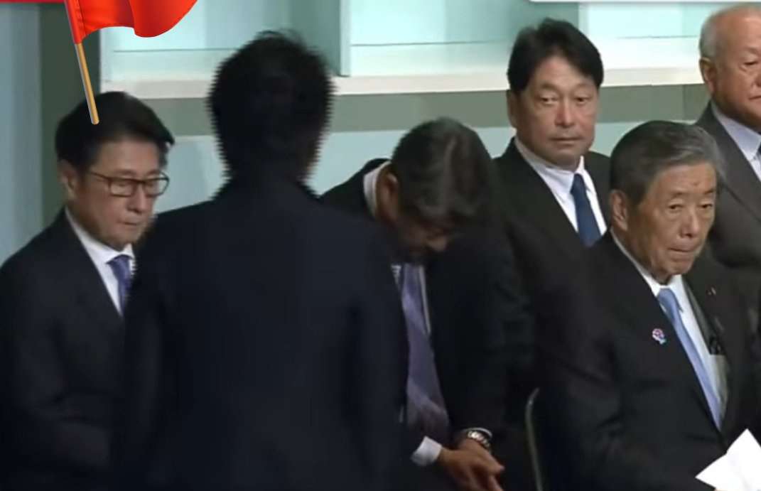 【高市自民】怒りでネット大荒れ「衆院解散やってしまえ」 石破首相SNSに解散要求が殺到する緊急事態→グズグズ政局に怒り充満「最後に大仕事やれ!」「歴史に名を残せ」