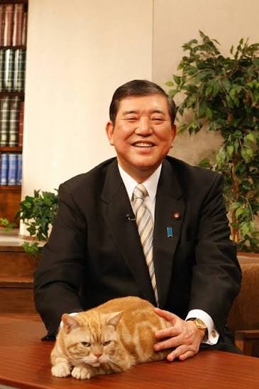人間と動物が一緒に写ってる画像トピ