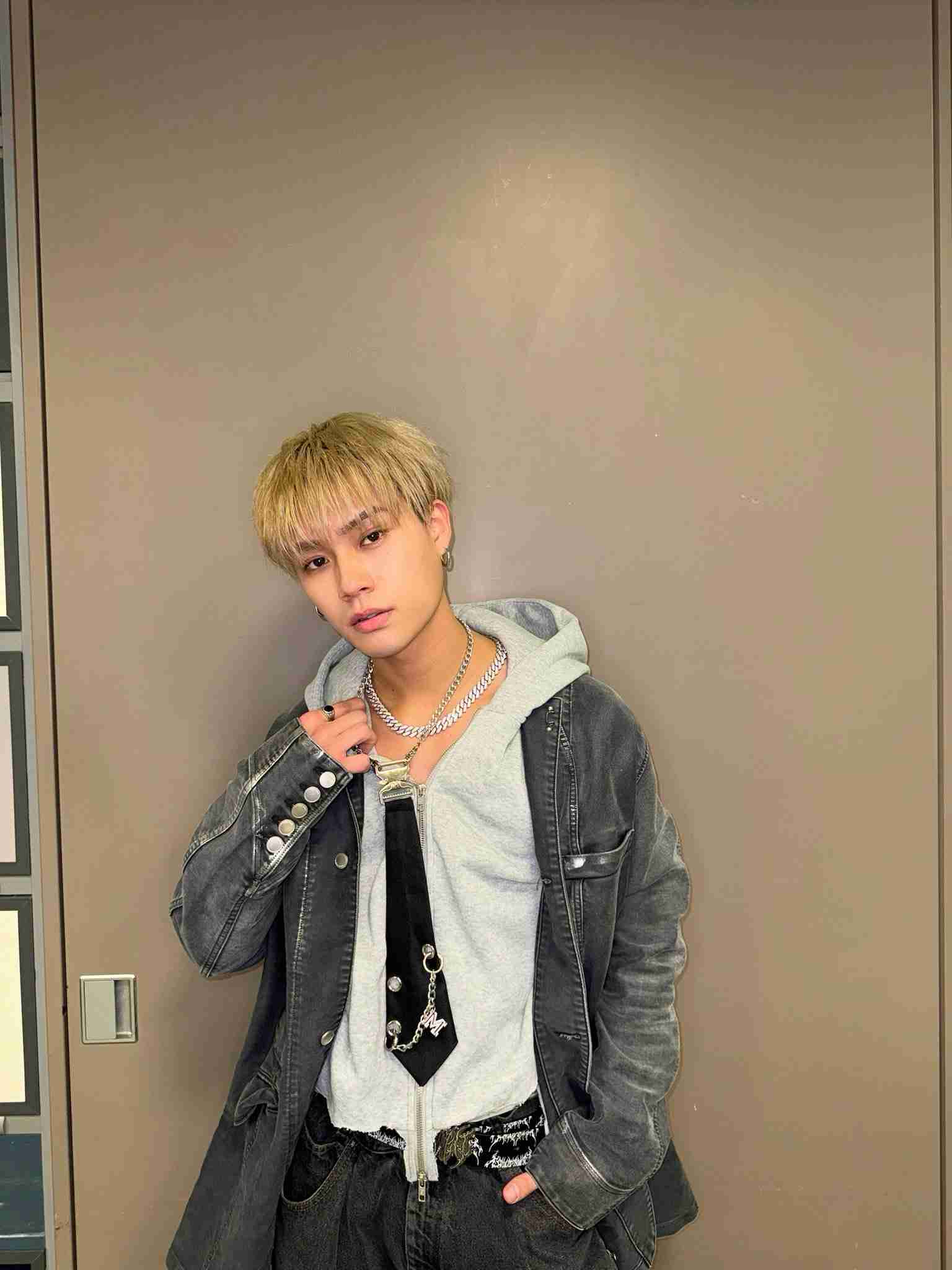 《EXILE弟分熱愛スクープ》THE RAMPAGE吉野北人（28）が黒髪ロングヘアの年上女性と“真剣交際”「都内で同棲も…」