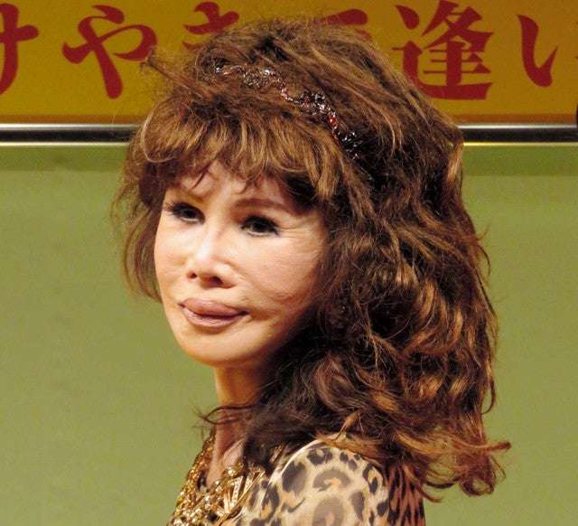 三山凌輝の元婚約者、BLACKPINKの “コネチケ” 利用示唆で「ファンなめてる」の声…“富裕層ファースト” にあふれる落胆