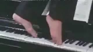ピアノで弾いたら素敵な曲