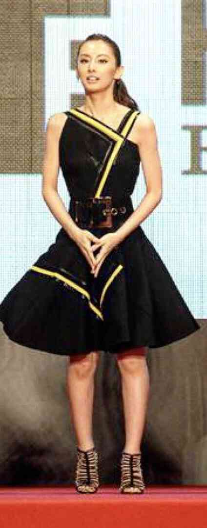 女優の良さをぶち壊してるヘアメイクスタイルの画像 Part6