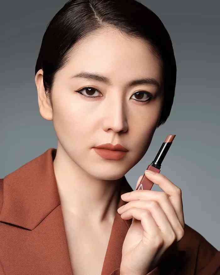 女優の良さをぶち壊してるヘアメイクスタイルの画像 Part6