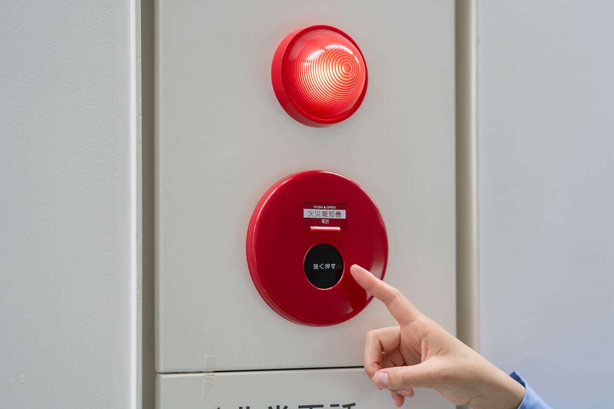 東京ディズニーランド「美女と野獣」で子どもが救急搬送 「安全ベルトが首にかかり苦しんでいる」と通報