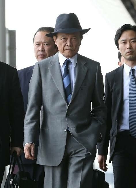 「麻生太郎氏(85)に引退する考えはなく次の総選挙にも出馬する意向」　総裁選の知られざる舞台裏　第2次麻生内閣の誕生の声も