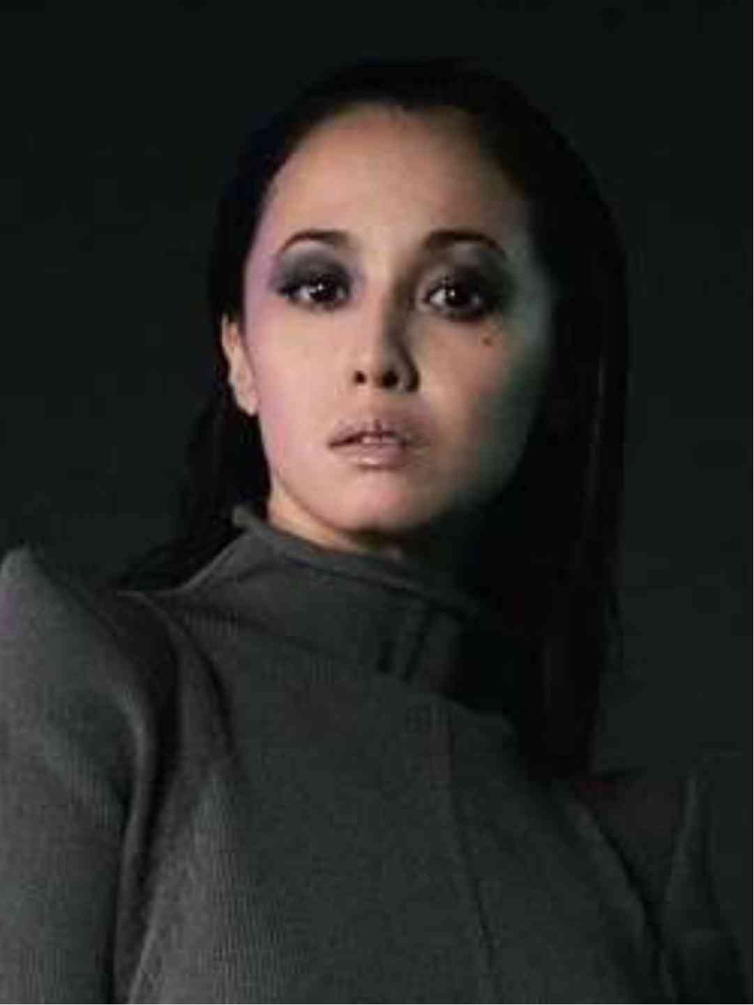 【 沢尻エリカ 】 撮影で様々な表情 蜷川実花さん「モードで大人なエリカ」撮影 「いつでも色々刺激してくれて楽しいのよ」