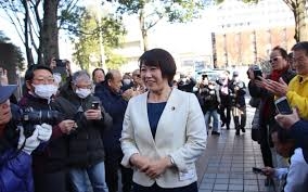 〈ラブホ密会〉小川晶・前橋市長(42)“巻頭グラビア”付き活動報告に公金800万円以上が使われていた