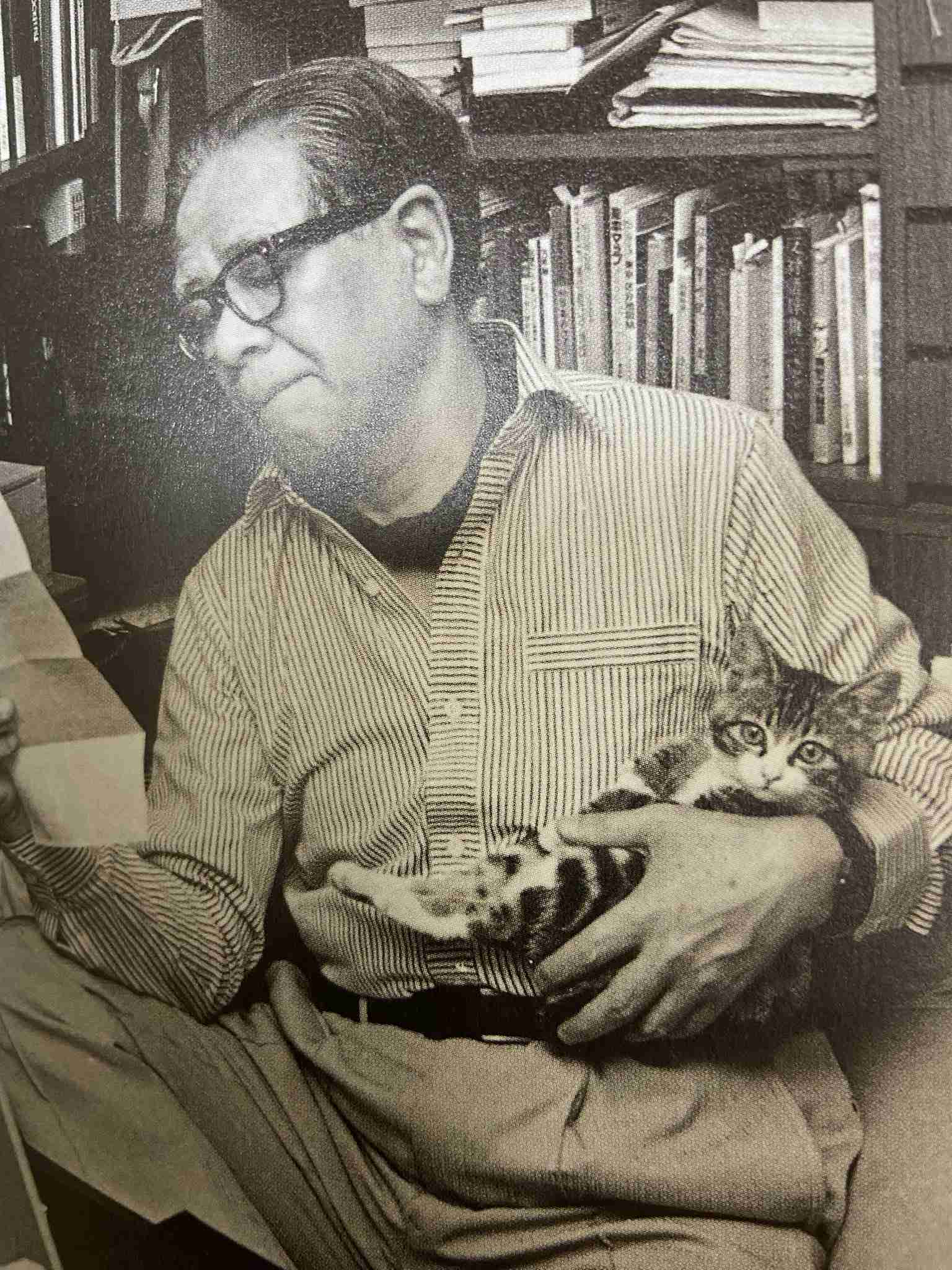 文豪や芸術家が猫と戯れてる画像を見よう! Part2