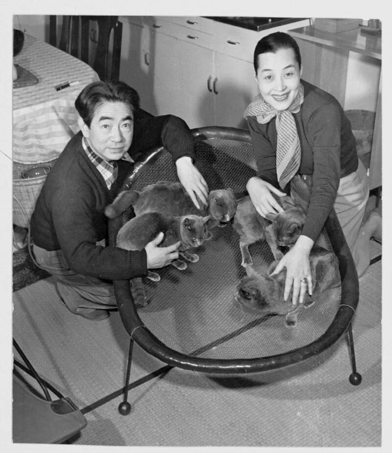 文豪や芸術家が猫と戯れてる画像を見よう! Part2