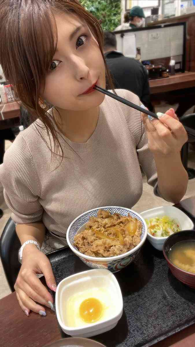 丼や味のついたごはんが好き