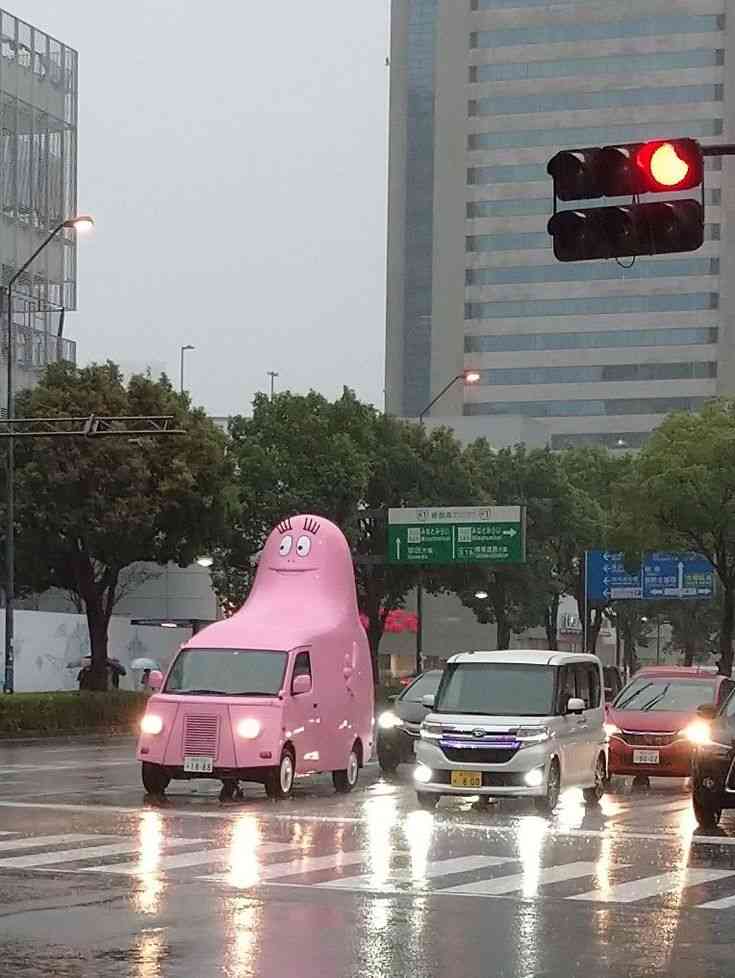 思わずツッコミたくなる画像を貼ると、誰かが関西弁でツッコんでくれるトピpart10