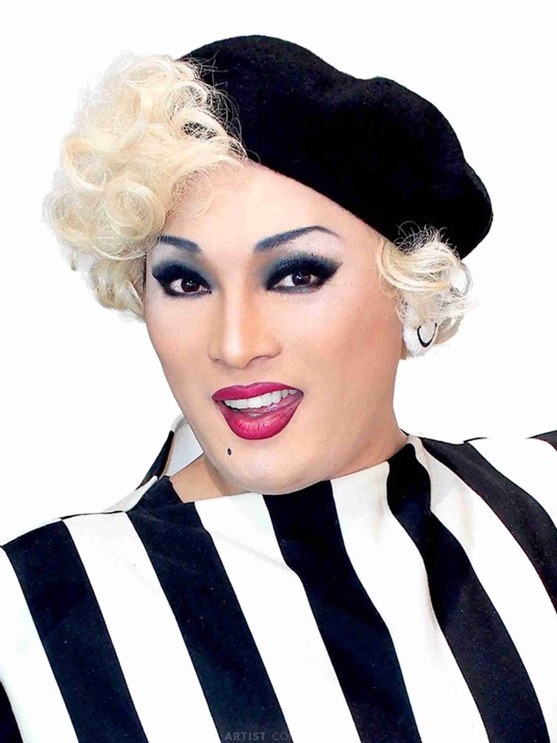 化粧を無効化する瞼