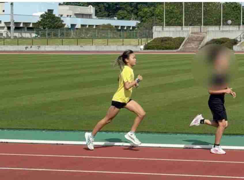 小学生ギャル(10歳)、100坪・8SSLDKの自宅豪邸を公開「高級車が10台買えるくらいの値段」50畳以上のリビング&キッチンに驚きの声「やばい」「何だよこれ!」