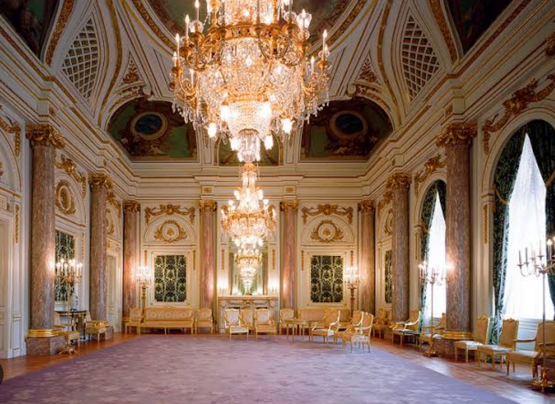 小学生ギャル(10歳)、100坪・8SSLDKの自宅豪邸を公開「高級車が10台買えるくらいの値段」50畳以上のリビング&キッチンに驚きの声「やばい」「何だよこれ!」