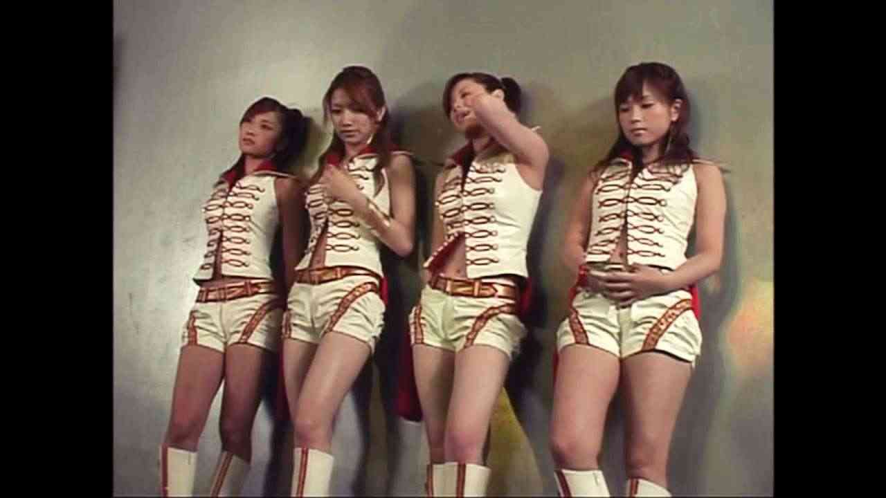  なんだこの衣装…となった芸能人の衣装 part8