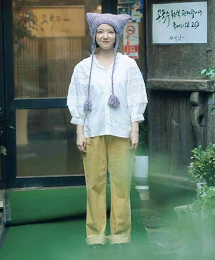  なんだこの衣装…となった芸能人の衣装 part8