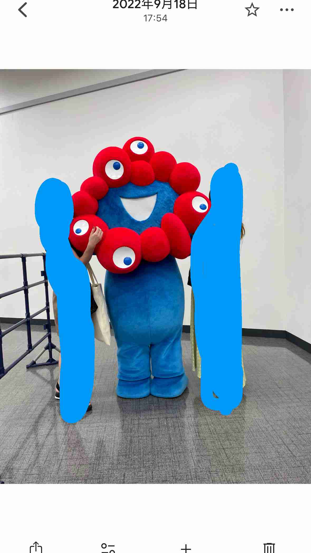 【万博閉幕】ミャクミャク、特大サプライズ　夜空からメッセージ「またどこかで会えるといいな！」…「大号泣」「えぐいって」