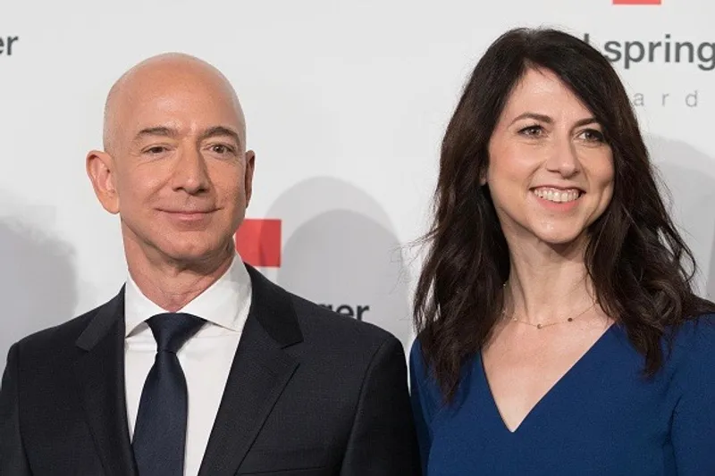 ベゾス妻 vs C・ロナウド婚約者、バチバチ「巨大なダイヤモンドの指輪対決」が話題に　「上品さはお金で買えない」とネット冷ややか