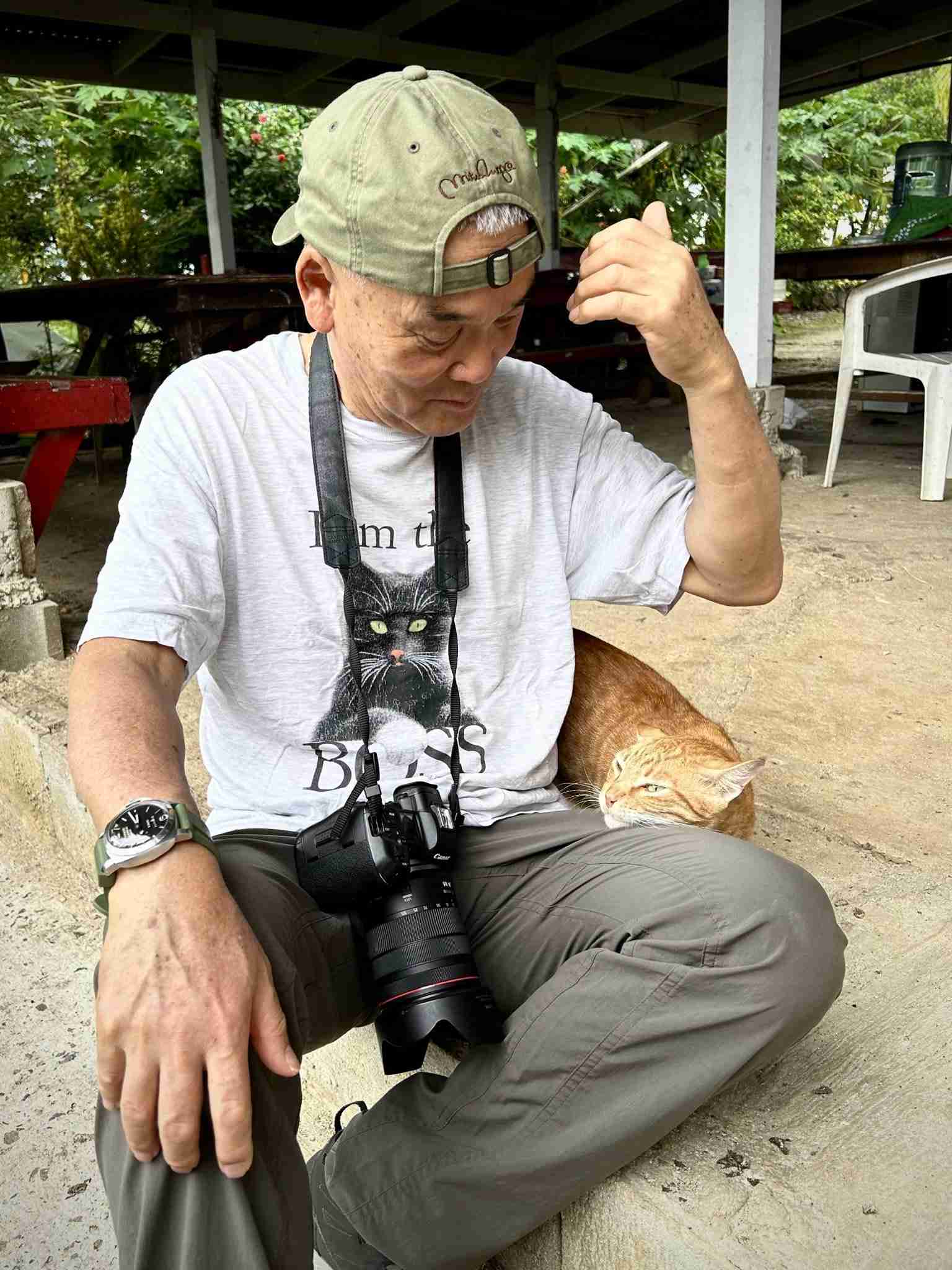 写真家・岩合光昭、「ネコ歩き」撮影中。“確信犯的に邪魔する”猫に「またやられています」