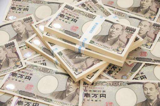 実家金持ちがる子は自分で貯金してますか?
