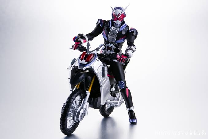 【スーパー戦隊、放送終了へ】幹部が明かした「自転車操業」と「ライダーとの温度差」新たなフェーズ見据えるも叶わず