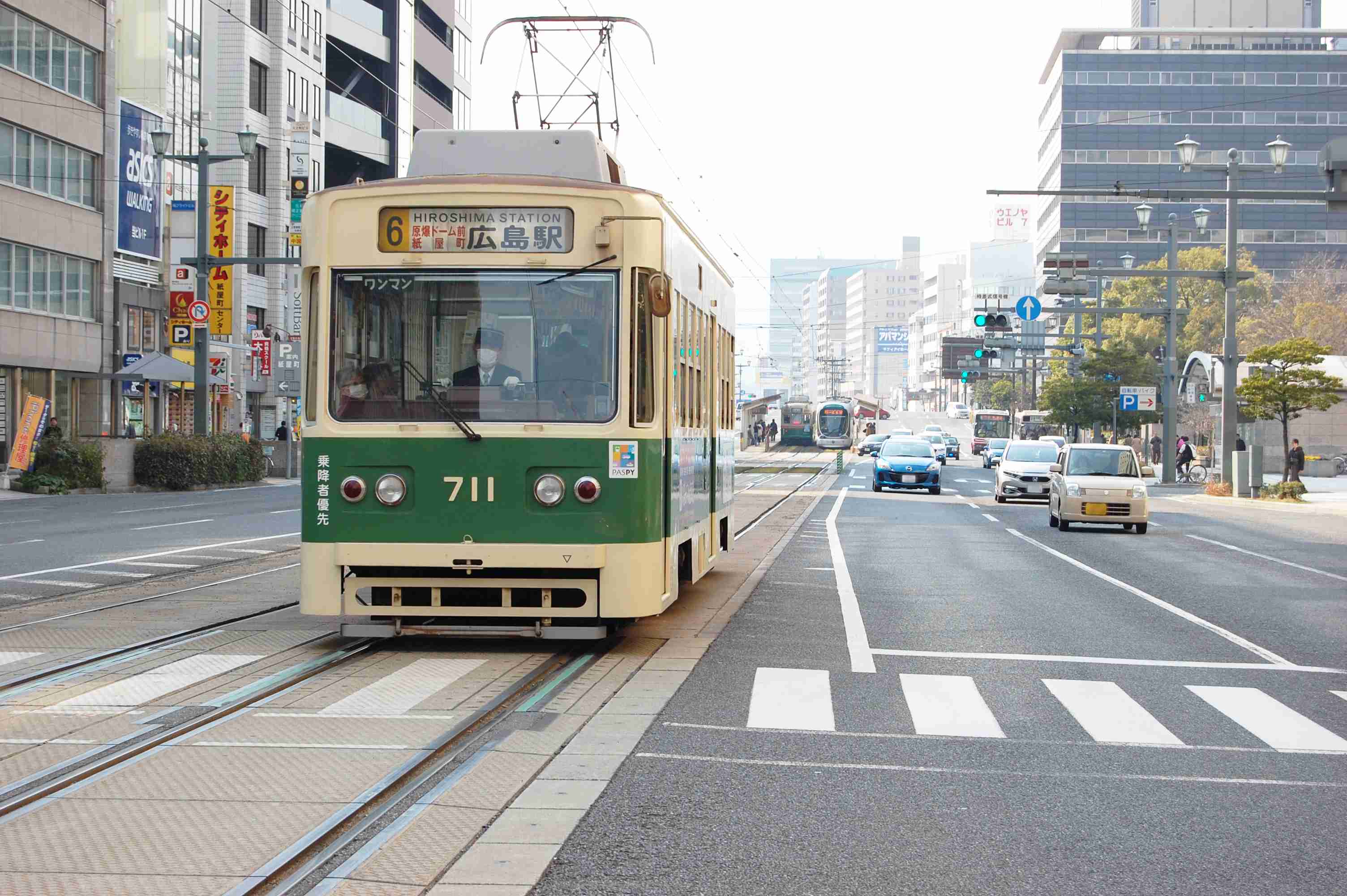 色々な、路面電車が走る風景を貼るトピ。